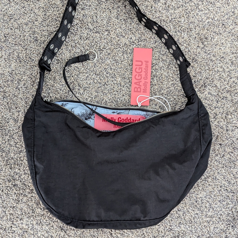 BAGGU Black Shoulder Bag